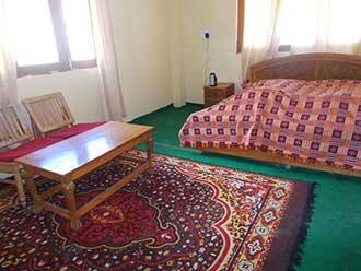 Nengma Hotel, Kaza 1